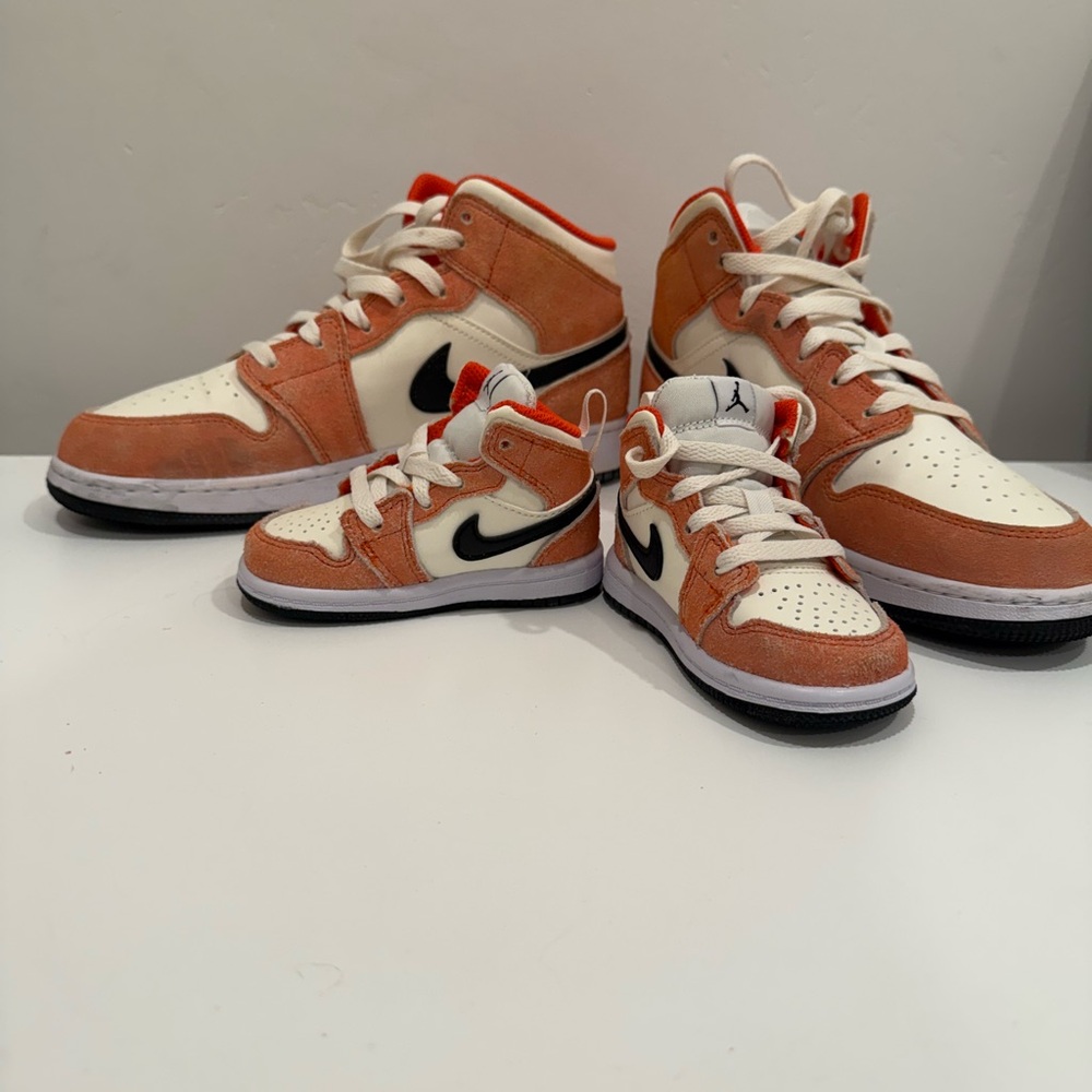 Mommy And Me Air Jordan 1 Mid SEGS’ Orange Suede